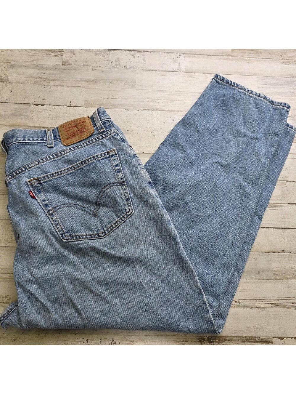 Levi's 560 Comfort Fit Jeans Mens 42x32 Light Wash Blue Denim Loose Tapered Leg